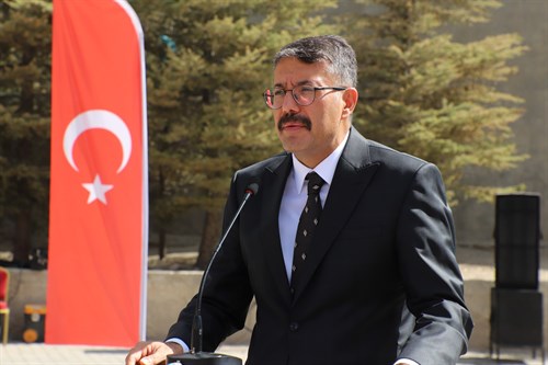 HAKKARİ'DE İLKÖĞRETİM HAFTASI COŞKUYLA KUTLANDI.