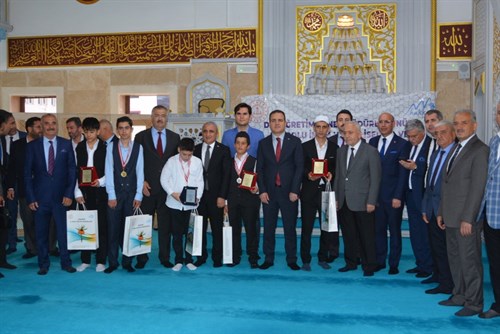 Genç Muhafızlar Hafızlık Yarışması'nın 4. Bölge Finali, İlimiz ev sahipliğinde Ulu Camii'nde gerçekleştirildi.